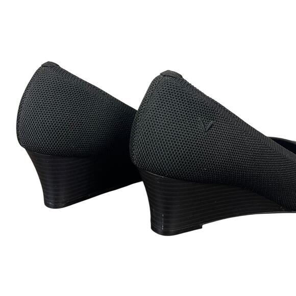 Chic Black Wedge Heels - Picture 8 of 13